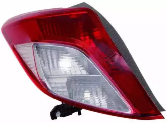 LAMPA SPATE ST TOYOTA YARIS 11-14 